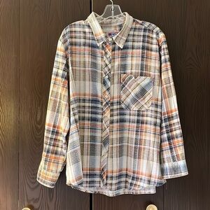 American Sweetheart flannel, long sleeved top. Size XXL.